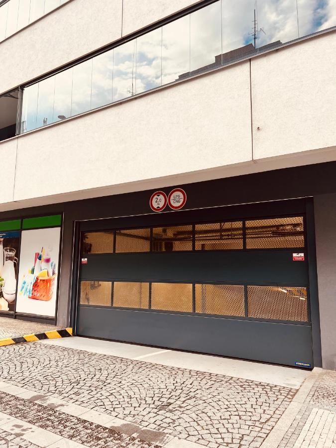 White Pearl Studio With Parking In Holesovice Praga Exterior foto